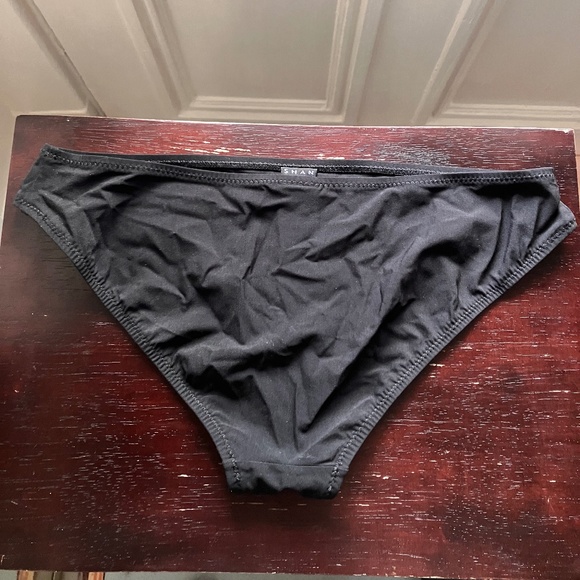 NEW SHAN BLACK BIKINI SET - Picture 15 of 16